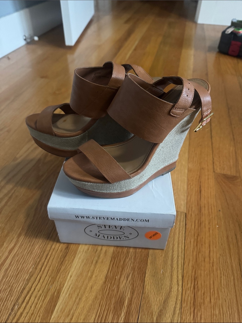 Steve Madden Brown Leather Wedge Sandals with Gold Buckle